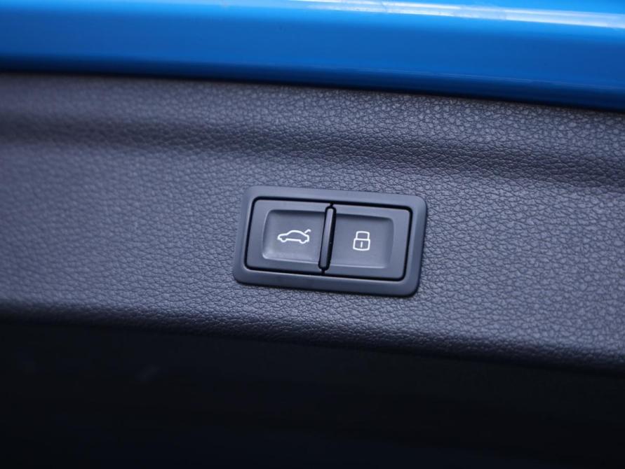 Audi Q3 II (F3) Санкт-Петербург  - изображение 35
