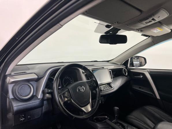 Toyota RAV4 IV (XA40) Рестайлинг с пробегом 2018 года, цена 2 129 000 рублей, 125000 км, внедорожник, Автокод Объявления