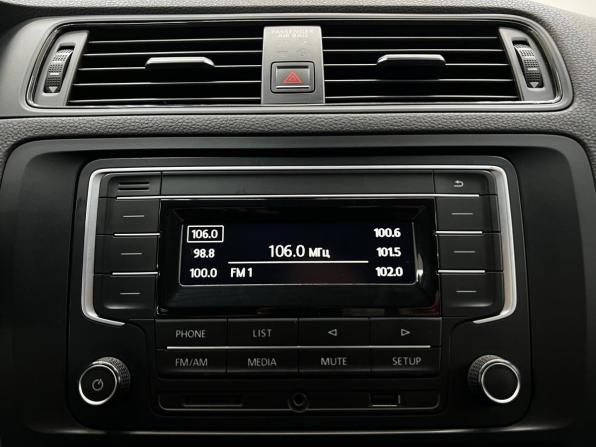 Volkswagen Jetta VI Рестайлинг с пробегом 2015 года, цена 980 000 рублей, 203323 км, седан, Автокод Объявления