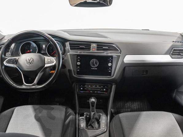 Volkswagen Tiguan II Рестайлинг с пробегом 2021 года, цена 2 541 800 рублей, 123012 км, внедорожник, Автокод Объявления