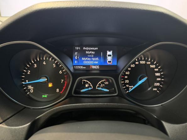 Ford Focus III Рестайлинг с пробегом 2019 года, цена 1 200 000 рублей, 120000 км, хэтчбек, Автокод Объявления