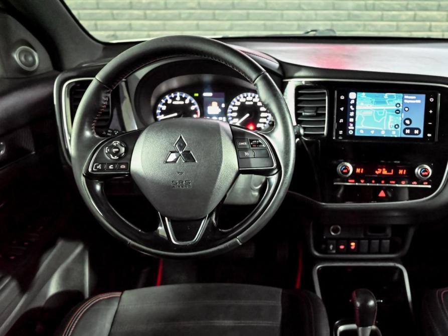 Mitsubishi Outlander III Рестайлинг 3 Екатеринбург  - изображение 17