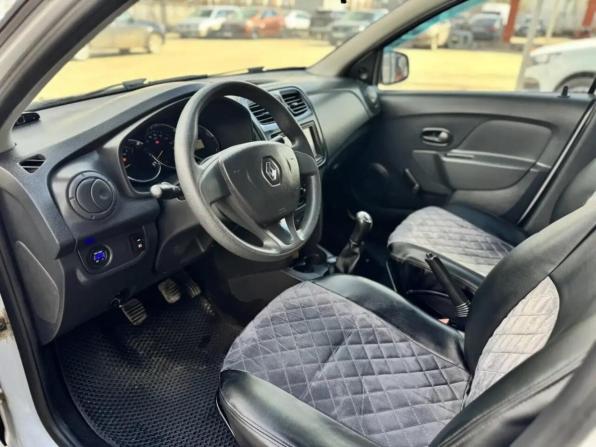 Renault Logan II Рестайлинг с пробегом 2018 года, цена 680 000 рублей, 105464 км, седан, Автокод Объявления