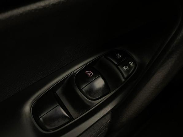 Nissan Qashqai II с пробегом 2016 года, цена 1 660 000 рублей, 82599 км, внедорожник, Автокод Объявления