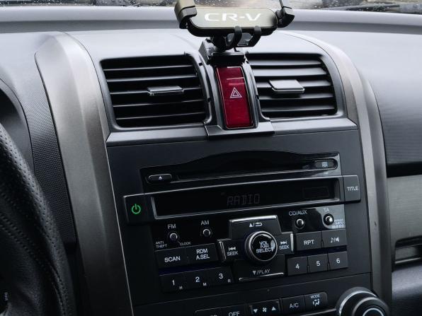 Honda CR-V III Рестайлинг с пробегом 2011 года, цена 1 139 000 рублей, 303060 км, внедорожник, Автокод Объявления