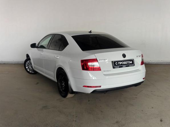 Skoda Octavia III (A7) Рестайлинг с пробегом 2020 года, цена 1 880 000 рублей, 122668 км, лифтбек, Автокод Объявления