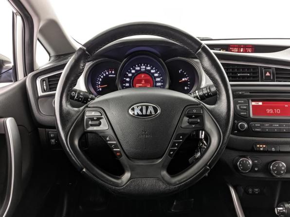 Kia Ceed II Рестайлинг с пробегом 2016 года, цена 1 475 000 рублей, 76045 км, хэтчбек, Автокод Объявления
