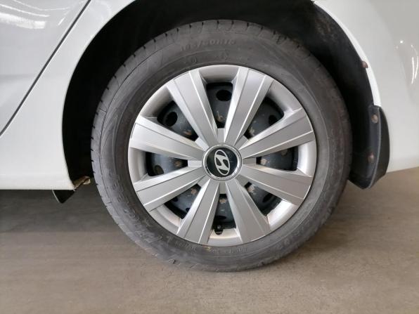 Hyundai Solaris I с пробегом 2013 года, цена 740 000 рублей, 154506 км, седан, Автокод Объявления