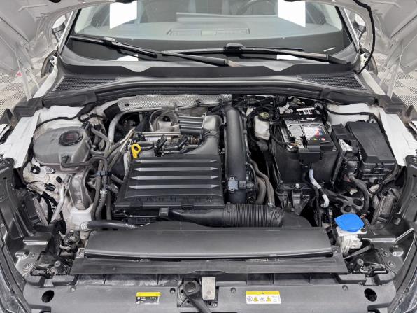 Volkswagen Lamando II с пробегом 2022 года, цена 2 850 000 рублей, 51744 км, лифтбек, Автокод Объявления