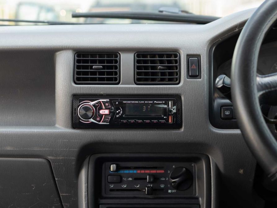 Mazda Demio I (DW) Новосибирск  - изображение 13