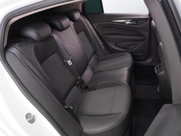 Opel Insignia II Рестайлинг с пробегом 2020 года, цена 2 099 000 рублей, 116240 км, лифтбек, Автокод Объявления