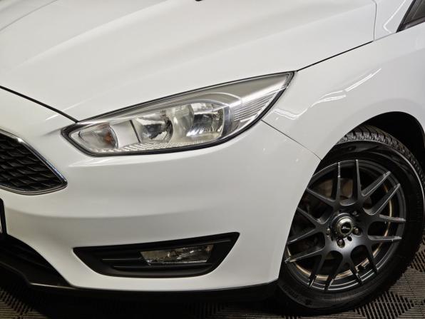 Ford Focus III Рестайлинг с пробегом 2015 года, цена 947 000 рублей, 104413 км, хэтчбек, Автокод Объявления