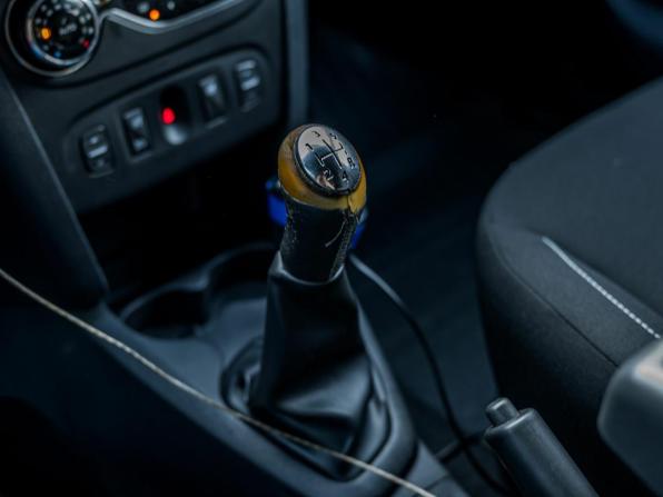 Renault Sandero II с пробегом 2015 года, цена 817 000 рублей, 145479 км, хэтчбек, Автокод Объявления