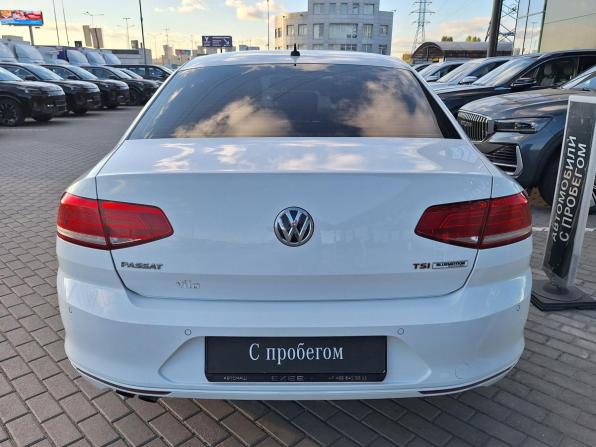 Volkswagen Passat B8 с пробегом 2017 года, цена 1 770 000 рублей, 193616 км, седан, Автокод Объявления
