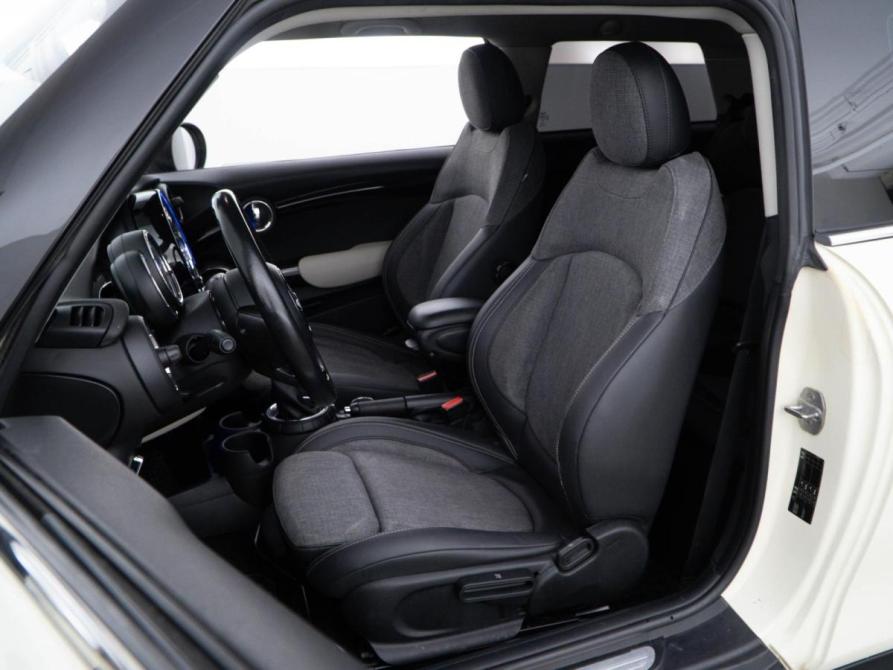Mini Hatch III (F55/F56) Москва  - изображение 10