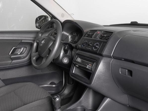 Skoda Fabia II Рестайлинг с пробегом 2013 года, цена 546 000 рублей, 149506 км, хэтчбек, Автокод Объявления