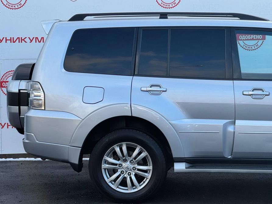 Mitsubishi Pajero IV Рестайлинг 2 Екатеринбург  - изображение 17
