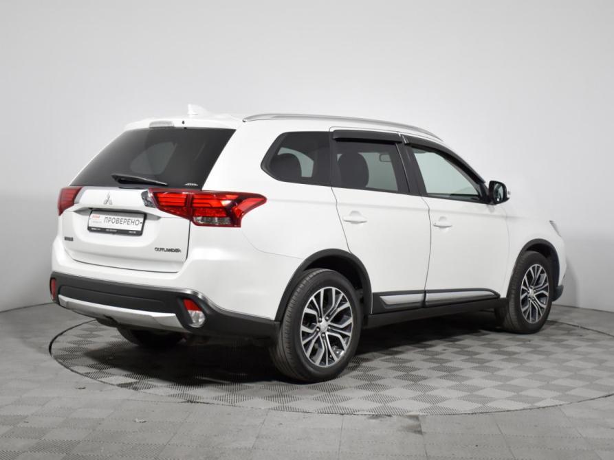 Mitsubishi Outlander III Рестайлинг 2 Санкт-Петербург  - изображение 5