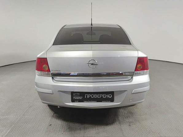 Opel Astra H Рестайлинг с пробегом 2012 года, цена 700 000 рублей, 212393 км, седан, Автокод Объявления