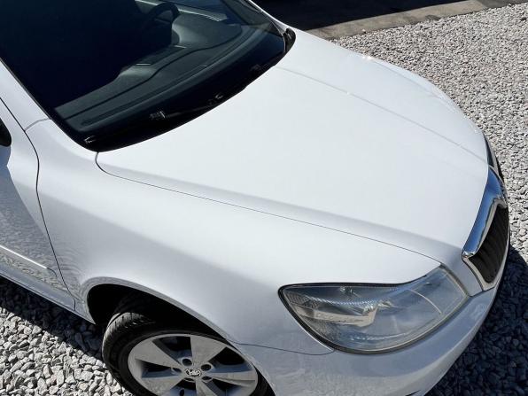 Skoda Octavia II (A5) Рестайлинг с пробегом 2013 года, цена 999 000 рублей, 233058 км, лифтбек, Автокод Объявления
