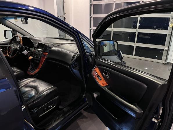 Lexus RX I с пробегом 2001 года, цена 610 000 рублей, 283638 км, внедорожник, Автокод Объявления
