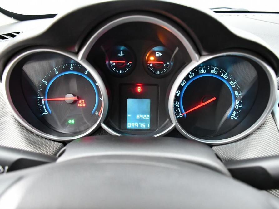 Chevrolet Cruze I Новосибирск  - изображение 15