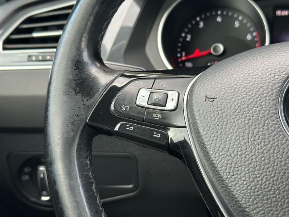 Volkswagen Tiguan II с пробегом 2018 года, цена 1 799 000 рублей, 240393 км, внедорожник, Автокод Объявления