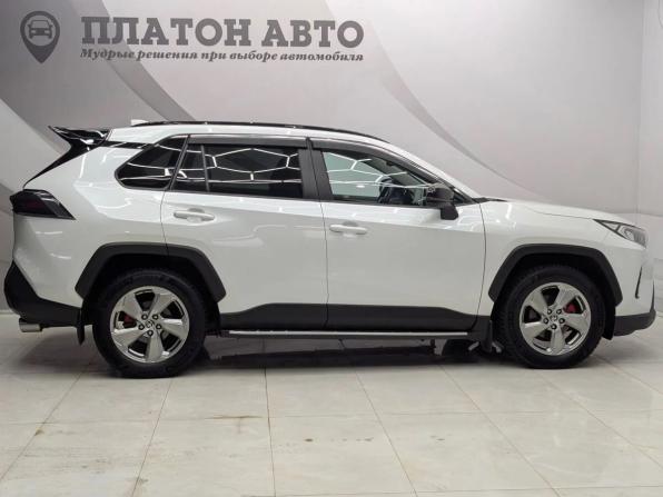 Toyota RAV4 V (XA50) с пробегом 2021 года, цена 2 750 000 рублей, 132113 км, внедорожник, Автокод Объявления