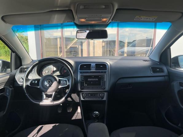 Volkswagen Polo V Рестайлинг с пробегом 2018 года, цена 1 400 000 рублей, 167608 км, седан, Автокод Объявления