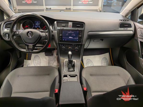 Volkswagen Golf VII Рестайлинг с пробегом 2018 года, цена 1 788 000 рублей, 113000 км, хэтчбек, Автокод Объявления