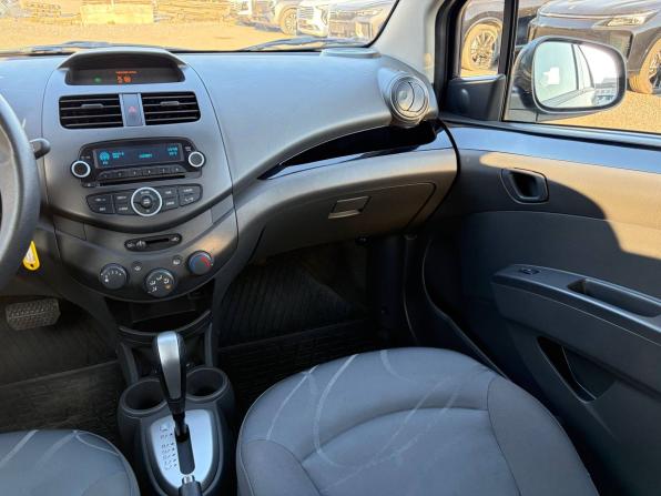 Chevrolet Spark III (M300) Рестайлинг с пробегом 2021 года, цена 965 000 рублей, 73000 км, хэтчбек, Автокод Объявления