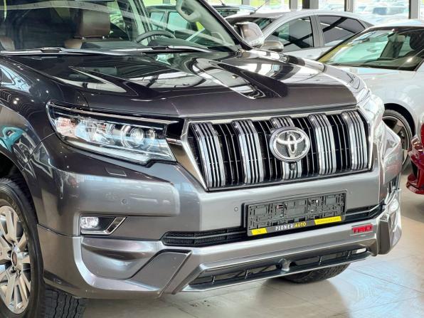Toyota Land Cruiser Prado 150 Series Рестайлинг 2 с пробегом 2019 года, цена 5 900 000 рублей, 136921 км, внедорожник, Автокод Объявления