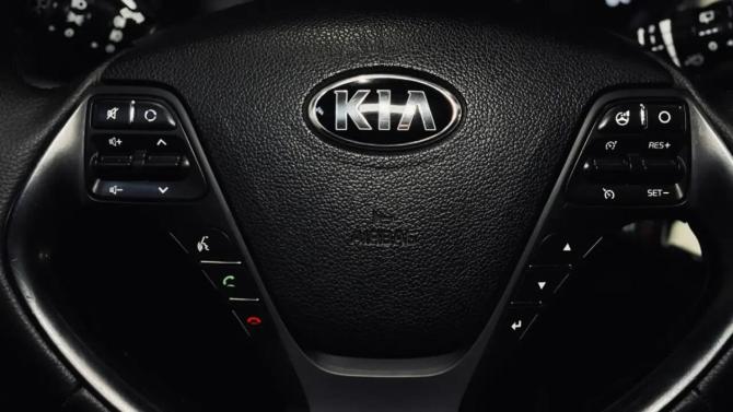 Kia Ceed II с пробегом 2013 года, цена 1 250 000 рублей, 100000 км, хэтчбек, Автокод Объявления