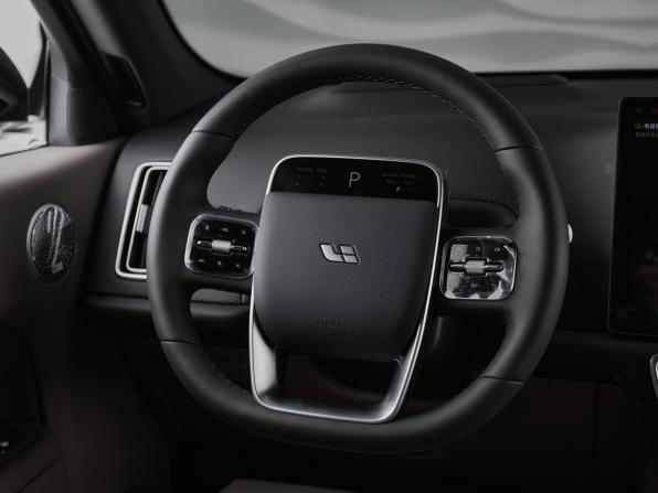 Новый Li Auto (Lixiang) L7 I Рестайлинг 2025 года, цена 10 490 000 рублей, внедорожник, Автокод Объявления