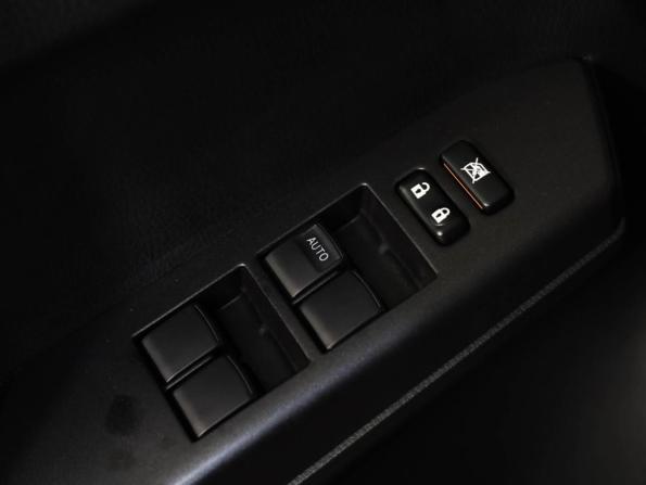 Toyota RAV4 IV (XA40) Рестайлинг с пробегом 2015 года, цена 2 069 000 рублей, 160199 км, внедорожник, Автокод Объявления