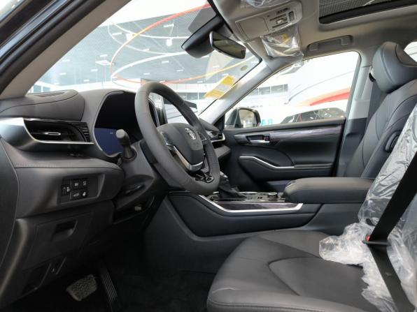 Toyota Highlander IV (XU70) с пробегом 2026 года, цена 5 490 000 рублей, 12 км, внедорожник, Автокод Объявления