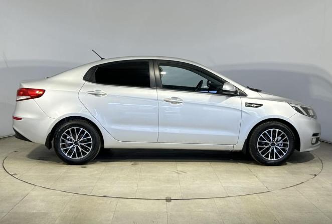 Kia Rio III Рестайлинг с пробегом 2015 года, цена 1 000 000 рублей, 178790 км, седан, Автокод Объявления