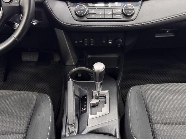 Toyota RAV4 IV (XA40) Рестайлинг с пробегом 2016 года, цена 2 099 000 рублей, 139384 км, внедорожник, Автокод Объявления