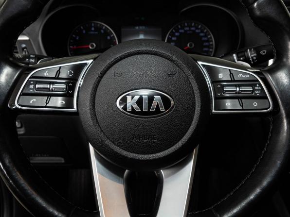 Kia Optima IV Рестайлинг с пробегом 2019 года, цена 1 955 000 рублей, 91600 км, седан, Автокод Объявления