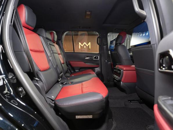 Новый Toyota Land Cruiser 300 Series 2025 года, цена 18 890 000 рублей, внедорожник, Автокод Объявления