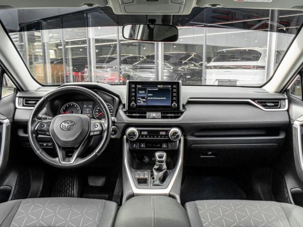 Toyota RAV4 V (XA50) с пробегом 2019 года, цена 2 397 000 рублей, 222955 км, внедорожник, Автокод Объявления