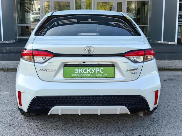 Toyota Levin XII (E210) с пробегом 2021 года, цена 2 000 000 рублей, 40000 км, седан, Автокод Объявления