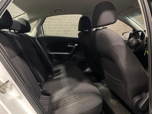 Volkswagen Polo V Рестайлинг с пробегом 2019 года, цена 1 240 000 рублей, 131167 км, седан, Автокод Объявления
