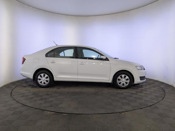 Skoda Rapid I Рестайлинг с пробегом 2019 года, цена 850 000 рублей, 250103 км, лифтбек, Автокод Объявления