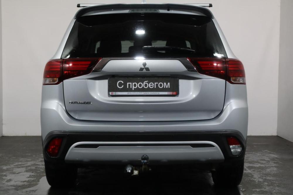 Mitsubishi Outlander III Рестайлинг 3 Санкт-Петербург  - изображение 5