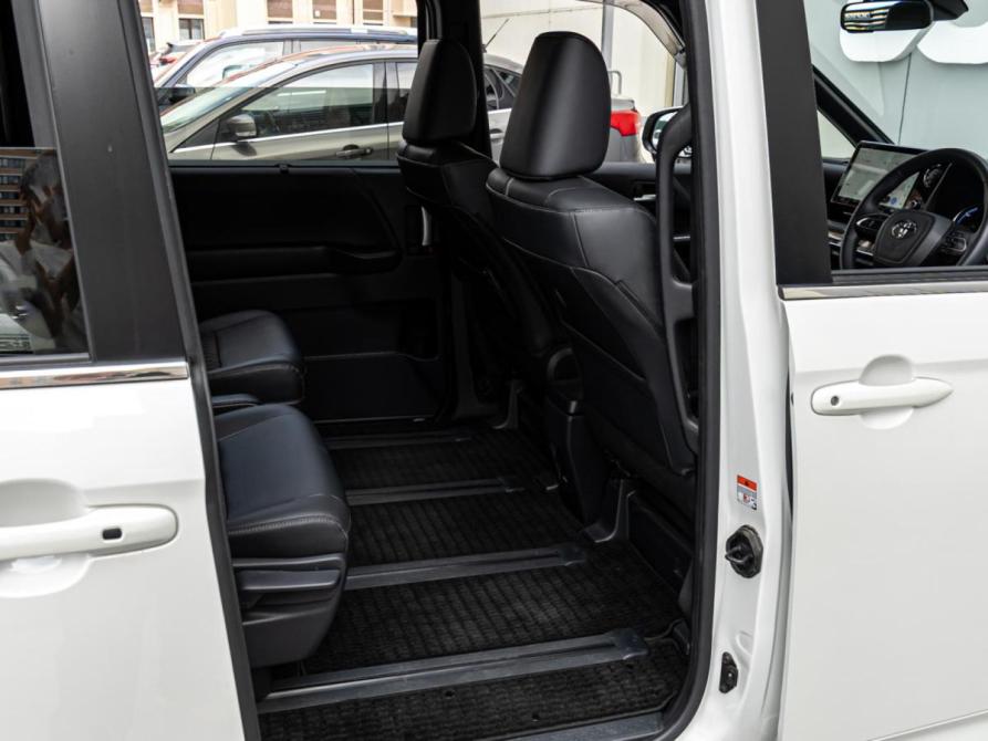Toyota Noah IV (R90) Краснодар  - изображение 11