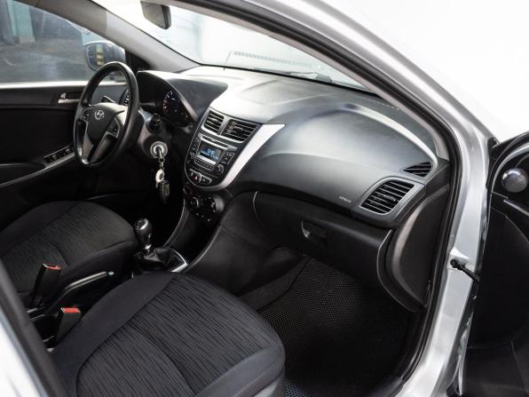 Hyundai Solaris I Рестайлинг с пробегом 2016 года, цена 1 099 000 рублей, 135644 км, седан, Автокод Объявления
