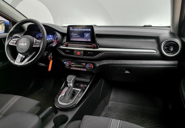 Kia Cerato IV Рестайлинг с пробегом 2022 года, цена 2 075 000 рублей, 69983 км, седан, Автокод Объявления