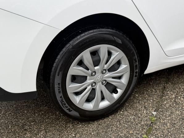 Hyundai Solaris II Рестайлинг с пробегом 2021 года, цена 1 606 000 рублей, 71749 км, седан, Автокод Объявления