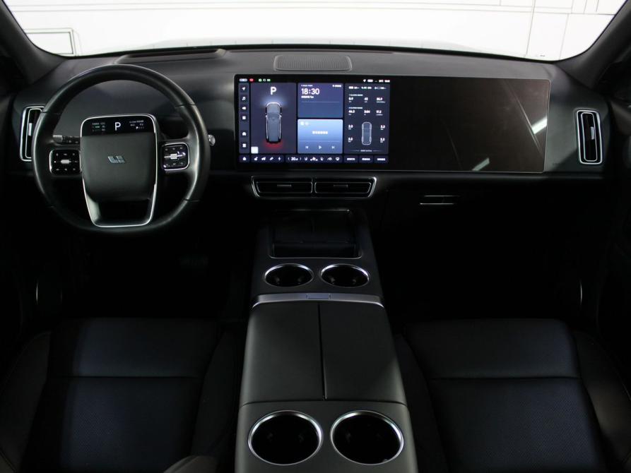 Li Auto (Lixiang) L9 I Москва  - изображение 2